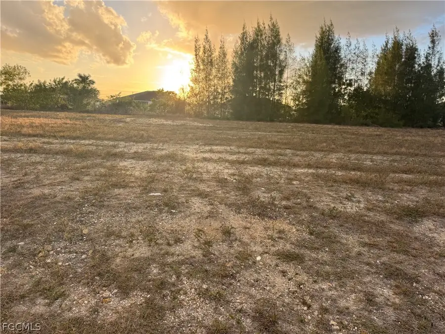 907 NE 1st Avenue, Cape Coral, FL 33909 - #3