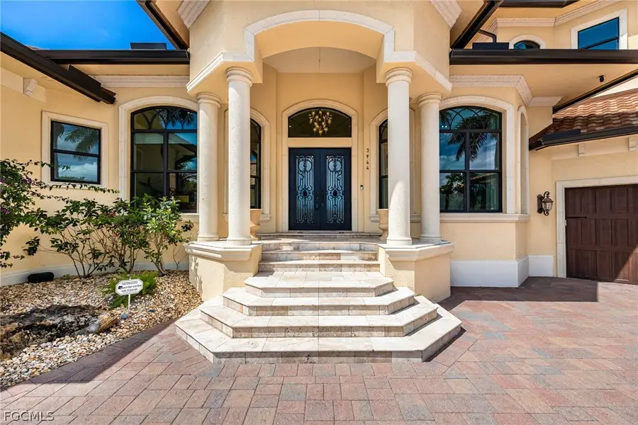 3944 W Riverside Drive, Fort Myers, FL 33901 - #3