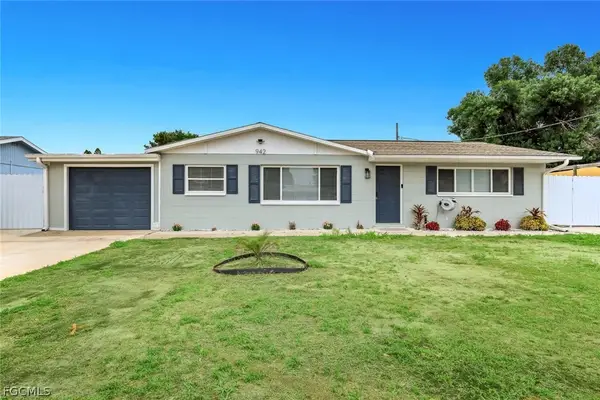 942 Narcissus Street, North Fort Myers, FL 33903