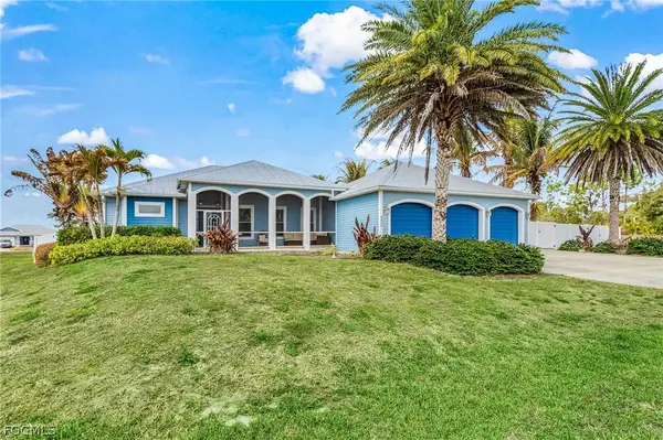 4438 NE 11th Place, Cape Coral, FL 33909