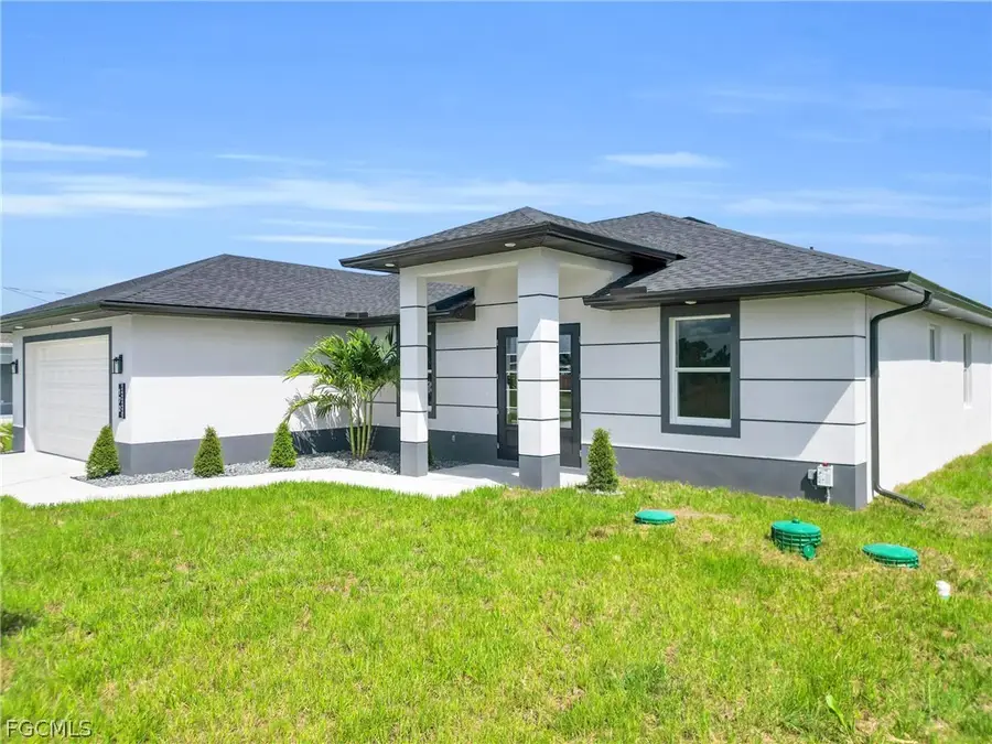 172 Pembroke Street, Lehigh Acres, FL 33974 - #3