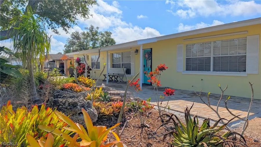 1212 Pineland Avenue, Venice, FL 34285 - #3