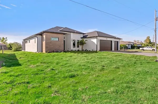 306 SW 26th Avenue, Cape Coral, FL 33991