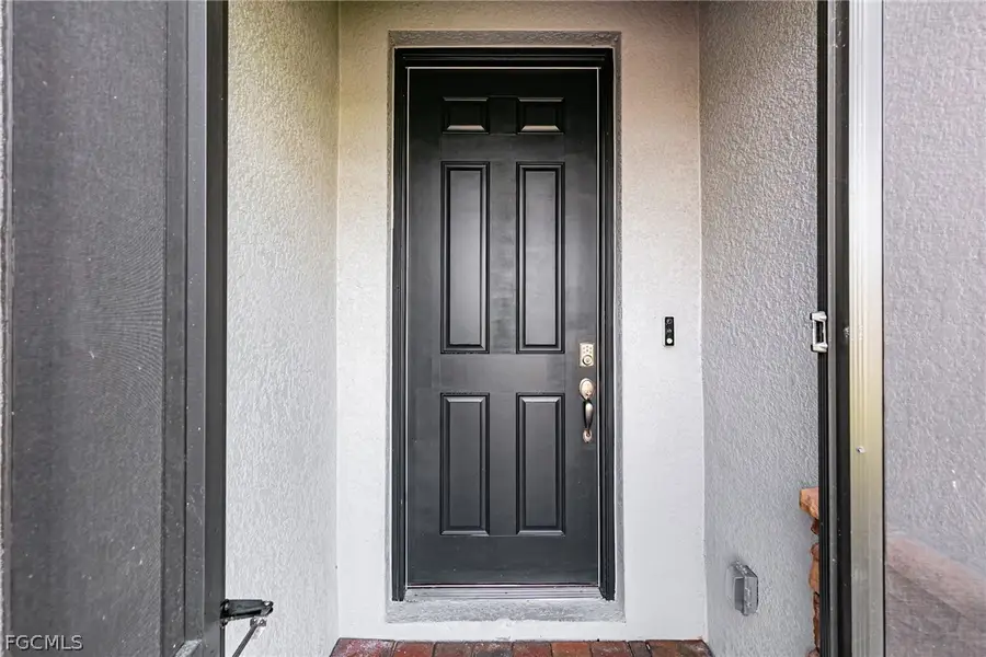 202 Spring Hill Lake Loop, Cape Coral, FL 33993 - #2