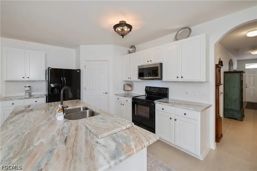 2548 Ocasa Court, Cape Coral, FL 33909 - #3