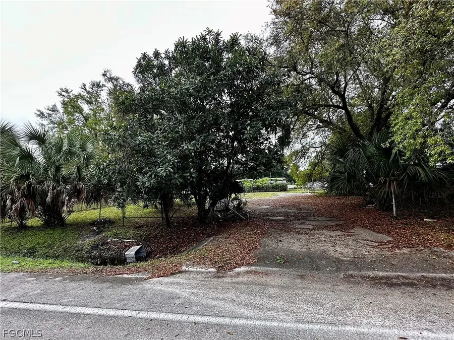 675 El Paso Trail, Immokalee, FL 34142 - #2