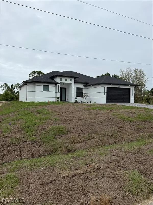 985 Gleason Street, Lehigh Acres, FL 33974