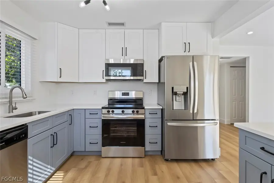 1013/1101 Country Club Boulevard, Cape Coral, FL 33990 - #3