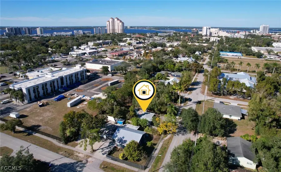 2454 Grand Avenue, Fort Myers, FL 33901 - #2