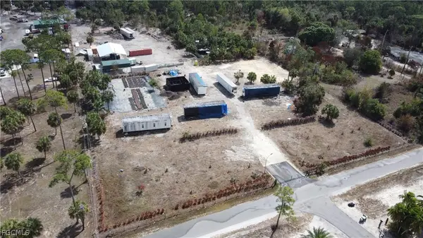 1340 Dove Tree Street, Naples, FL 34117