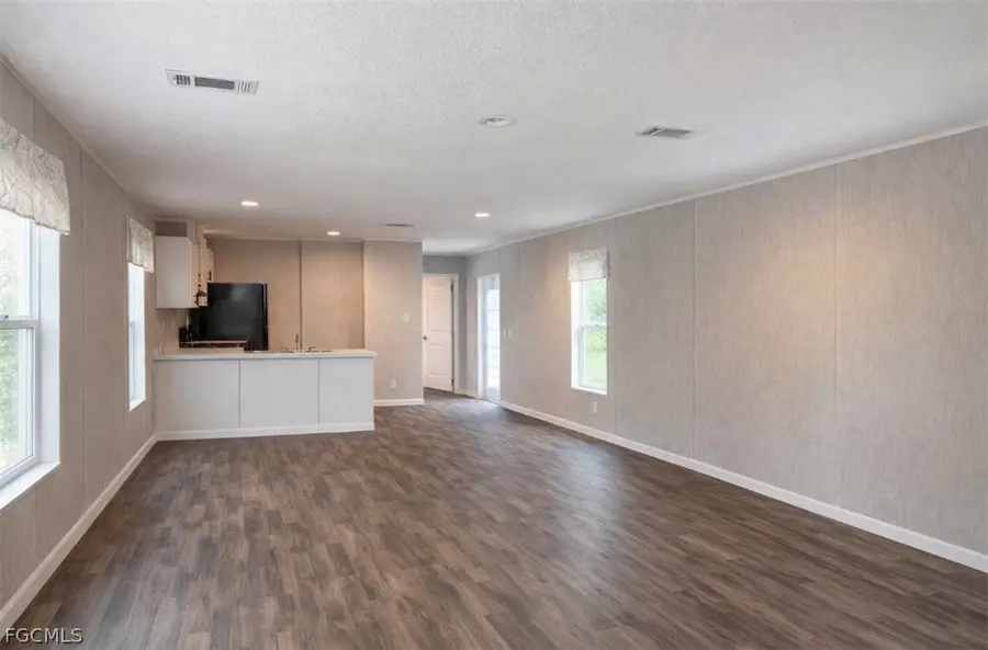 566 Avenida Del Sur Avenue, Clewiston, FL 33440 - #2