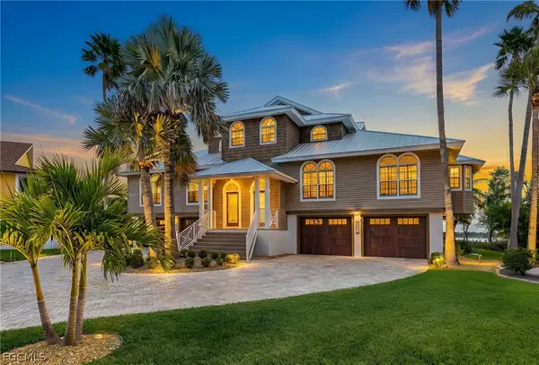 21510/21512 Indian Bayou Drive, Fort Myers Beach, FL 33931