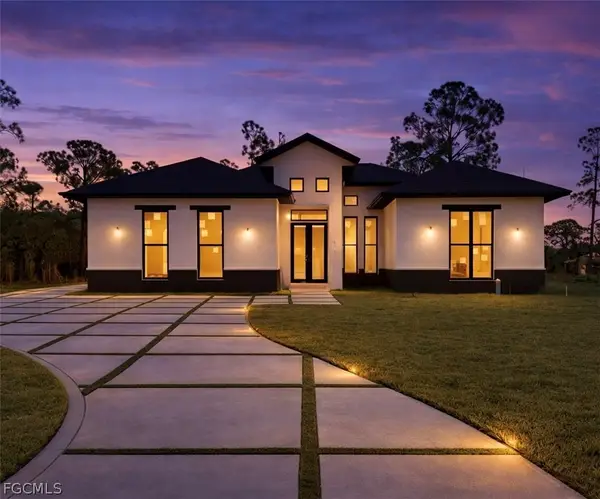 912 Cleveland Avenue, Lehigh Acres, FL 33972