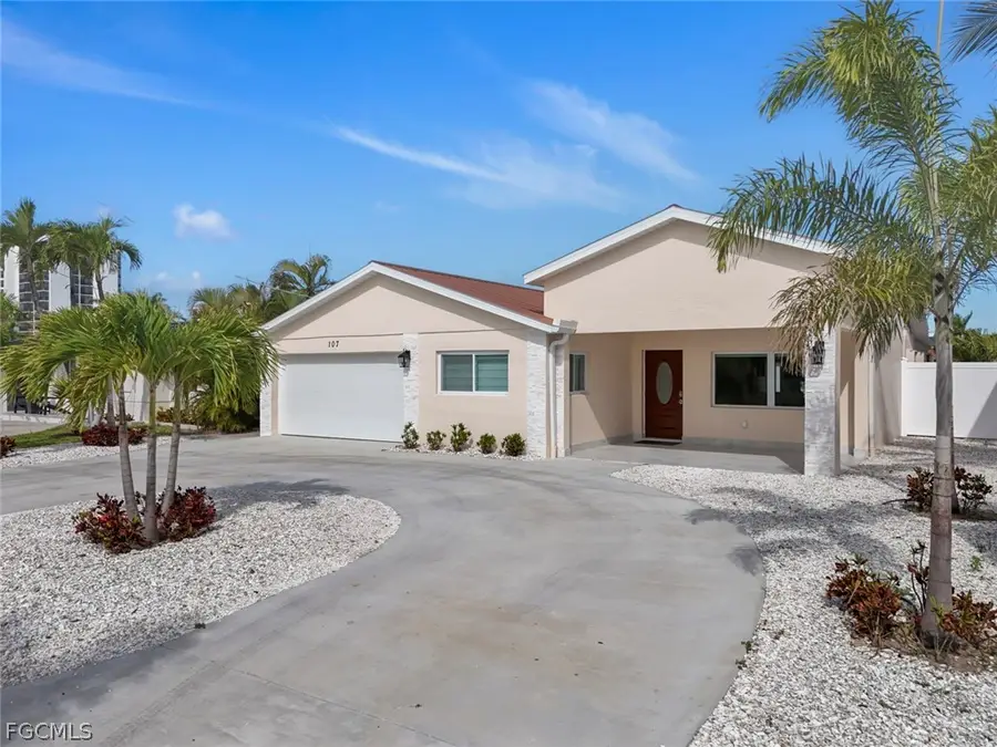 107 Albatross Street, Fort Myers Beach, FL 33931 - #3