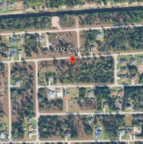 1232 Chrysler Street, Lehigh Acres, FL 33974