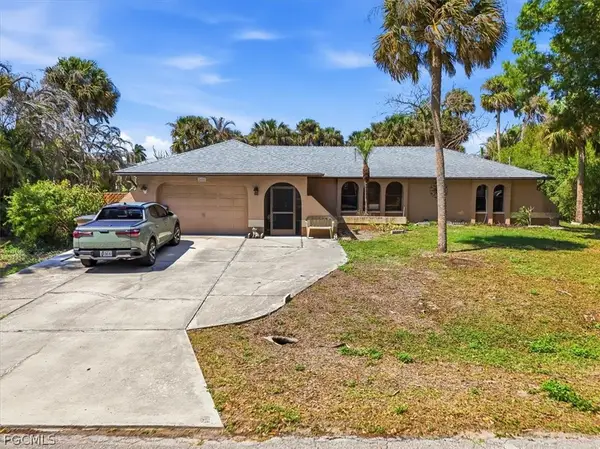 609 Jefferson Avenue, Lehigh Acres, FL 33936
