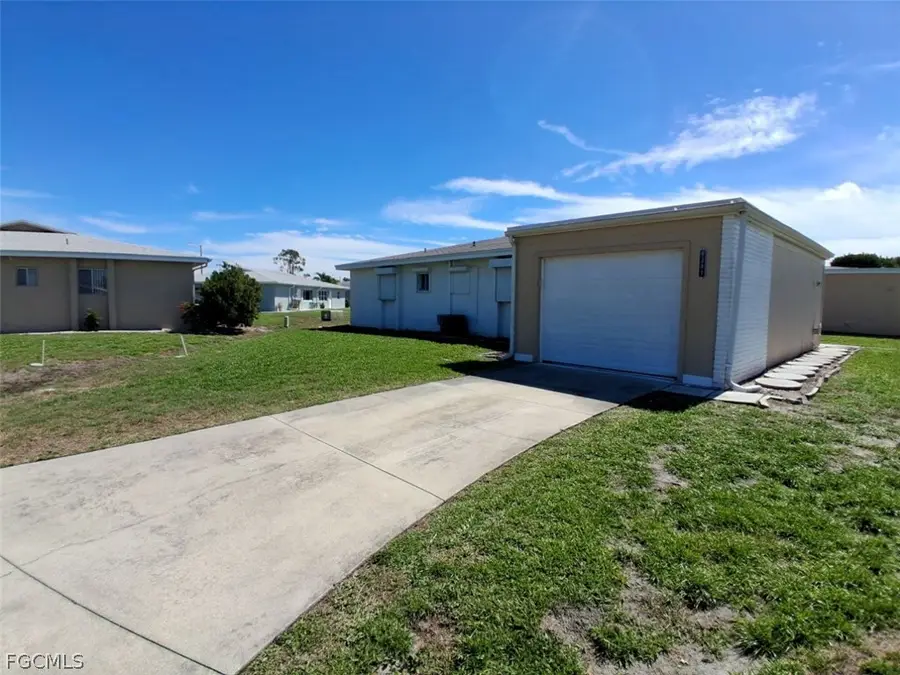 8381 Antigua Court, Fort Myers, FL 33907 - #3