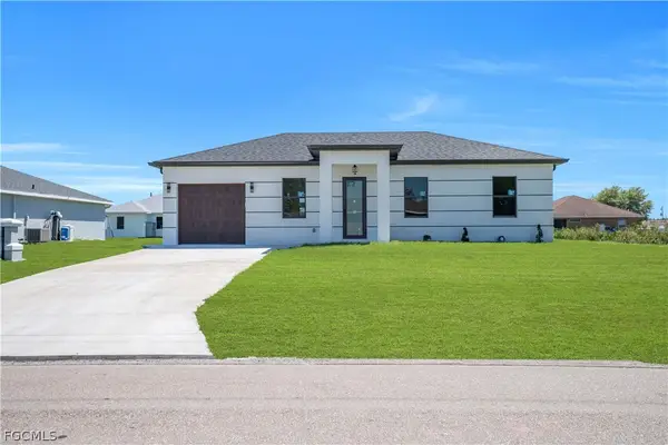 2715 59th Street W, Lehigh Acres, FL 33971