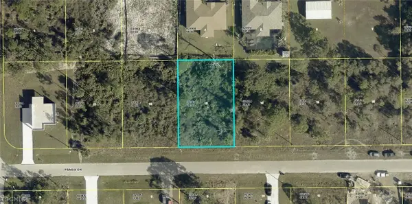941 Panda Drive, Lehigh Acres, FL 33974