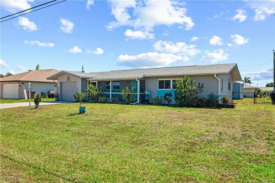 530 SE 34th Terrace, Cape Coral, FL 33904 - #2