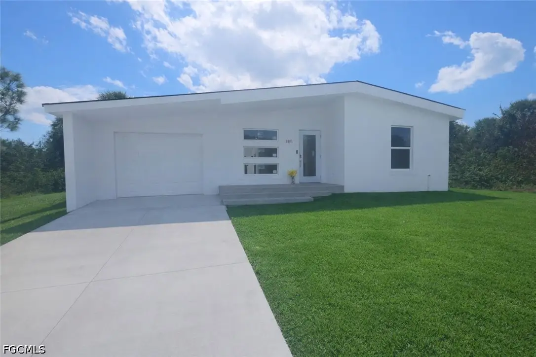 2905 26th Street W, Lehigh Acres, FL 33971 - #1