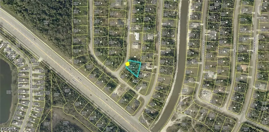 733 Kari Circle, Lehigh Acres, FL 33974 - #2