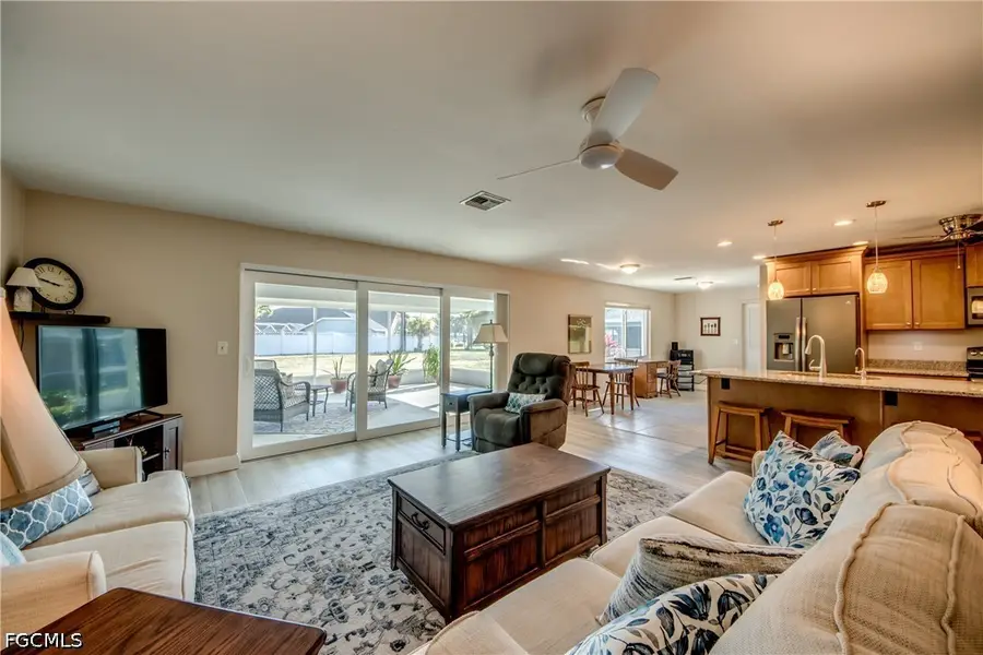 4425 SE 13th Avenue, Cape Coral, FL 33904 - #3