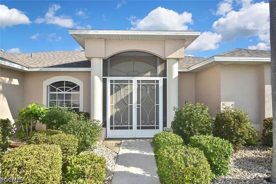 601 SE 15th Terrace, Cape Coral, FL 33990 - #2