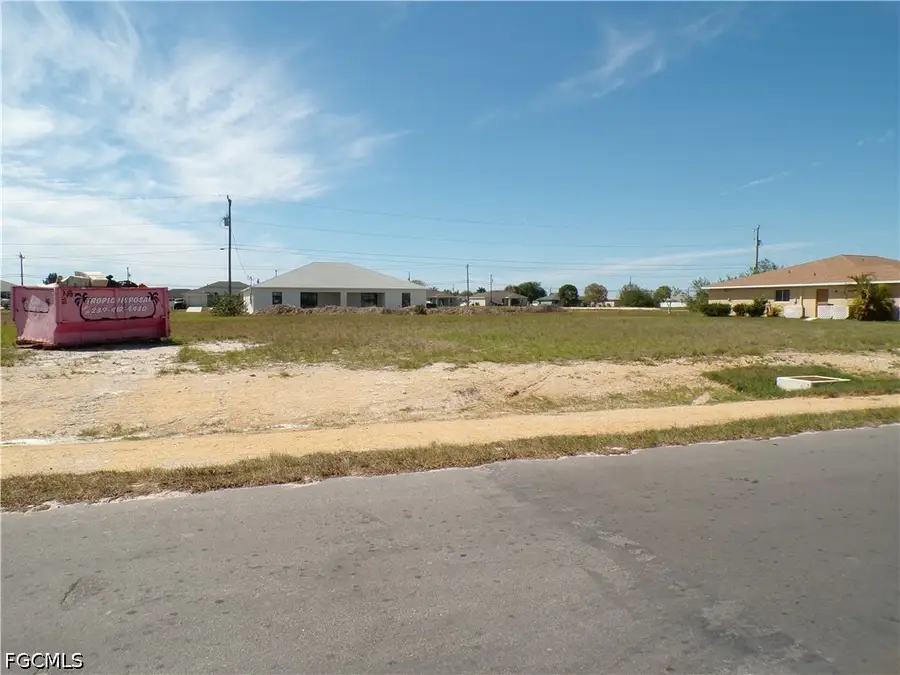 1816 NE 8th Place, Cape Coral, FL 33909 - #2