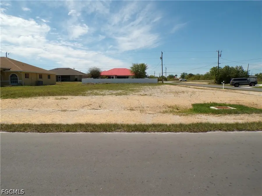 1910 NE 8th Place, Cape Coral, FL 33909 - #2