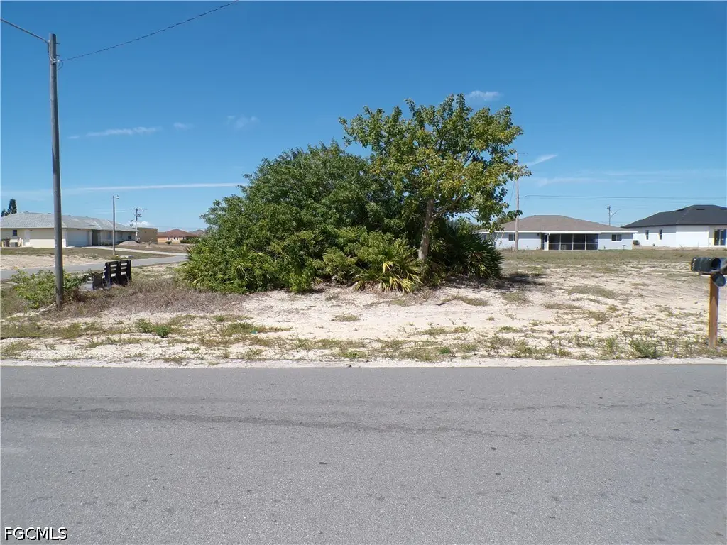 821 NE 15th Lane, Cape Coral, FL 33909 - #1