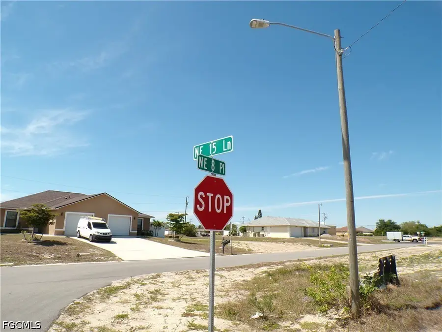 821 NE 15th Lane, Cape Coral, FL 33909 - #2