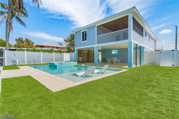 24525 Dolphin Street, Bonita Springs, FL 34134