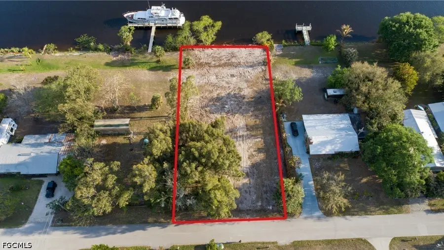 1035 W Anchor Lane, Moore Haven, FL 33471 - #3