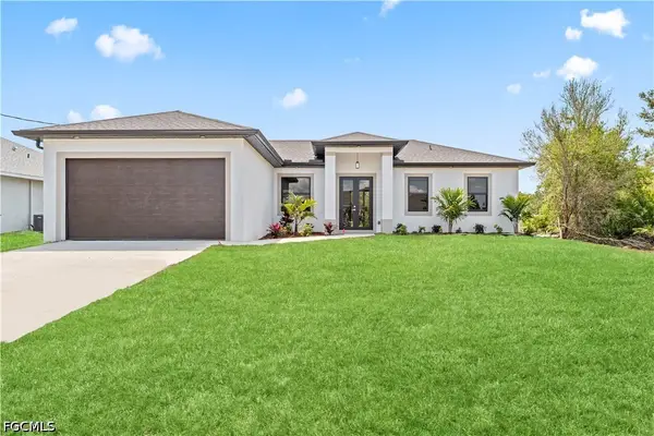 2705 Darlene Place, Lehigh Acres, FL 33971