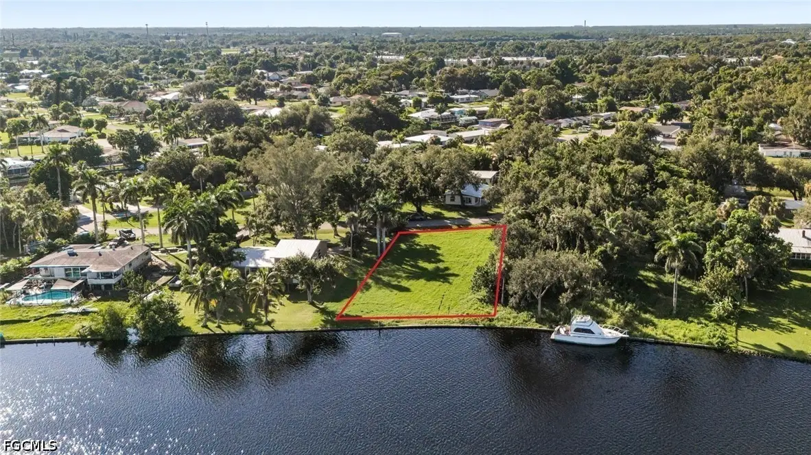 4859 E Riverside Drive, Fort Myers, FL 33905 - #1