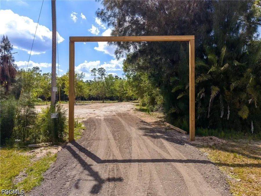 11540 Fox Hill Road, North Fort Myers, FL 33917 - #2