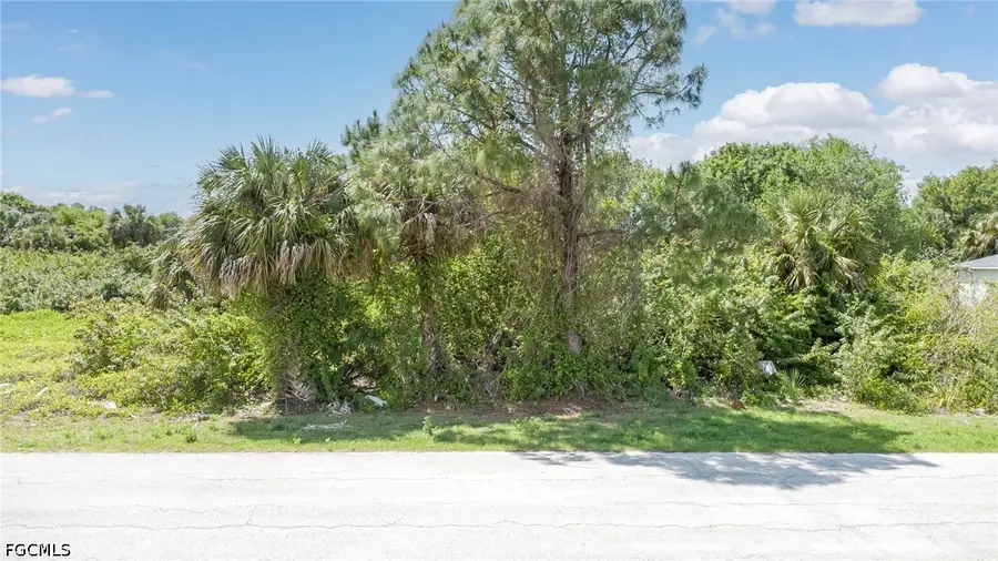 6035-6037 Latimer Avenue, Fort Myers, FL 33905 - #2