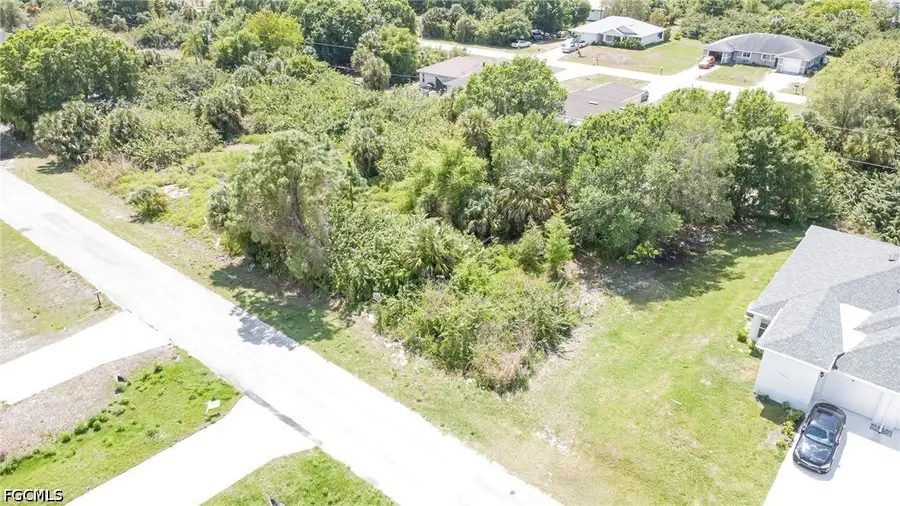 6035-6037 Latimer Avenue, Fort Myers, FL 33905 - #3