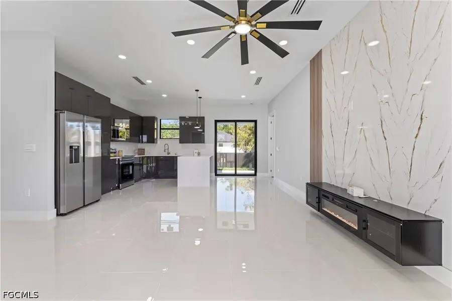 855 Calumet Street E, Lehigh Acres, FL 33974 - #2