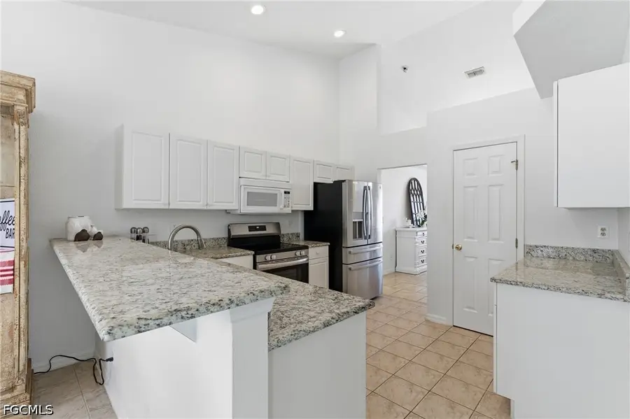 2105 SW 29th Terrace, Cape Coral, FL 33914 - #2