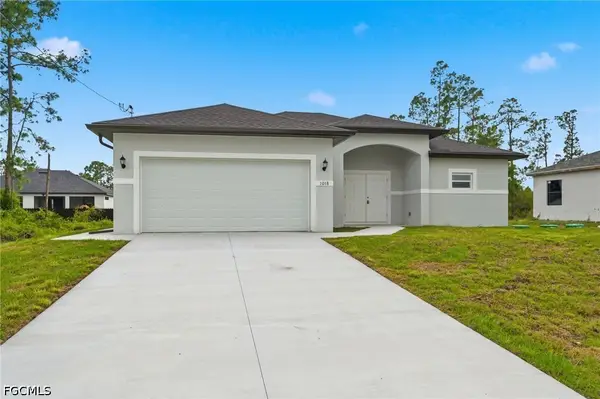1018 Kent Street E, Lehigh Acres, FL 33971