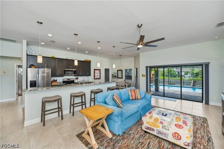 910 SW 12th Terrace, Cape Coral, FL 33991 - #2