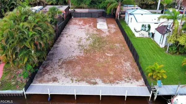 2228 Marina Park Drive, Fort Myers, FL 33905