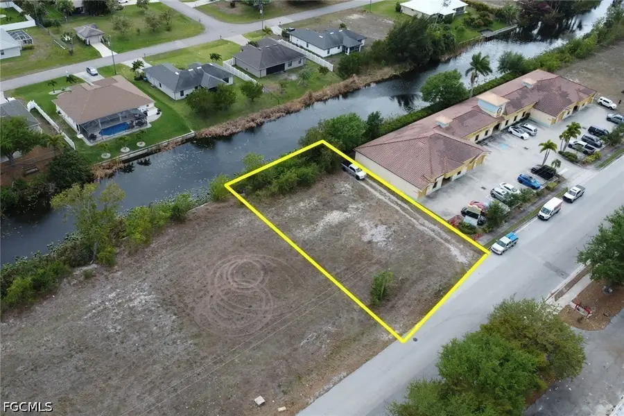 1208 SW 4th Street, Cape Coral, FL 33991 - #2