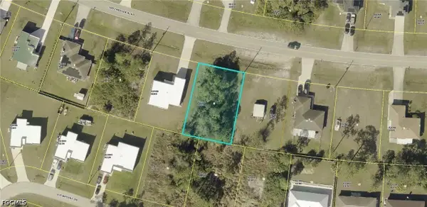 123 Greenbriar Boulevard, Lehigh Acres, FL 33972