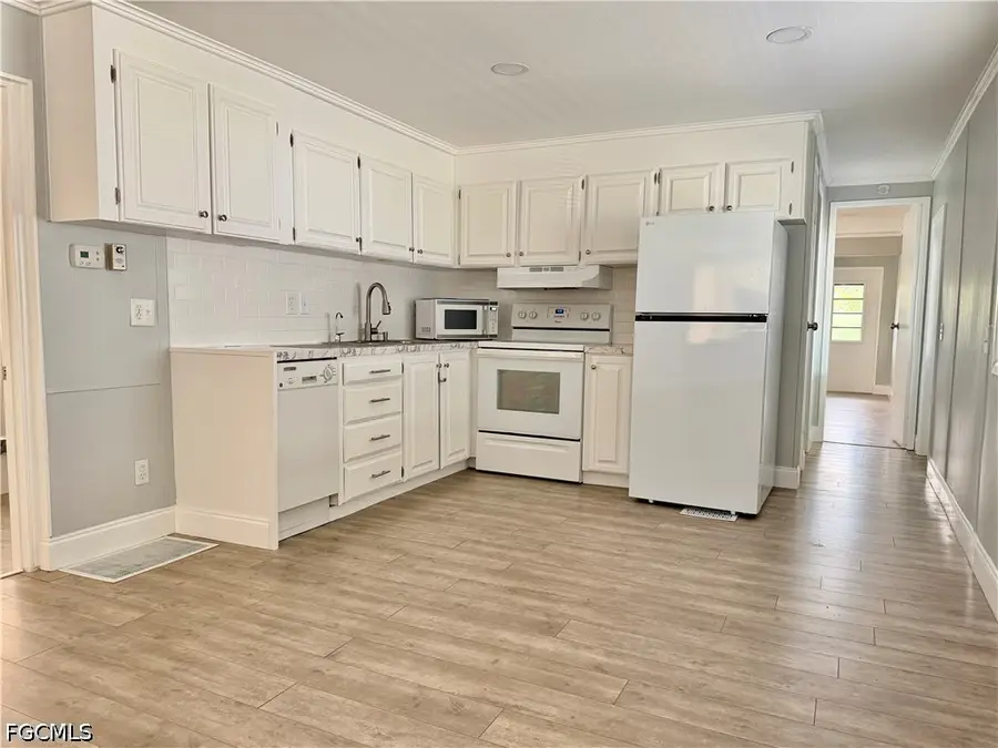 174 Overland Trail, North Fort Myers, FL 33917 - #2