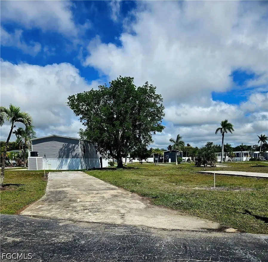 20 Cottonwood Drive, Fort Myers, FL 33908 - #3