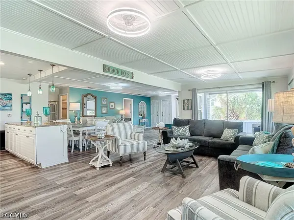 170 Pearl Street, Fort Myers Beach, FL 33931