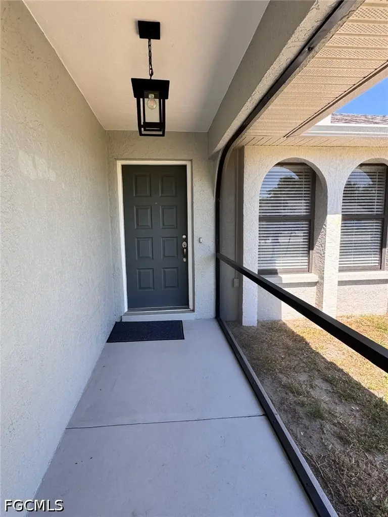 2115 SE 14th Street, Cape Coral, FL 33990 - #2